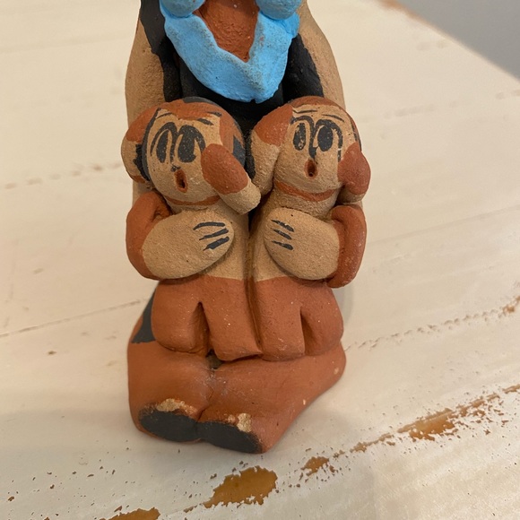 Carol Sando Vintage Pottery Storyteller Doll - Picture 5 of 10